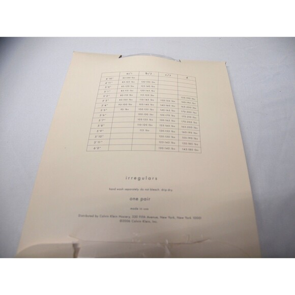 CALVIN KLEIN IRREGULARS BLACK CONTROL TOP PANTYHOSE/SIZE B-2/NEW/USA - Picture 2 of 2